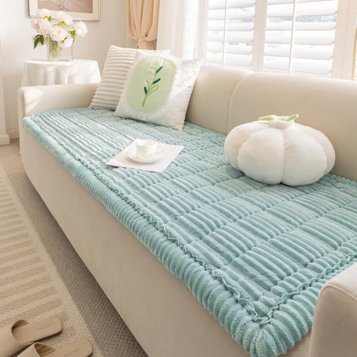 Premium furniture cover, a non-slip pet protector couch cover. Soft, washable dog mat & cat mat for ultimate comfort.