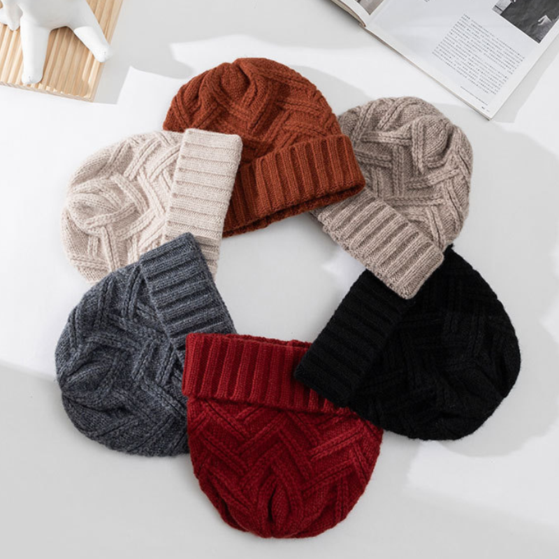 Warm knitted hat for men and women, with a modern chevron knit and cozy feel