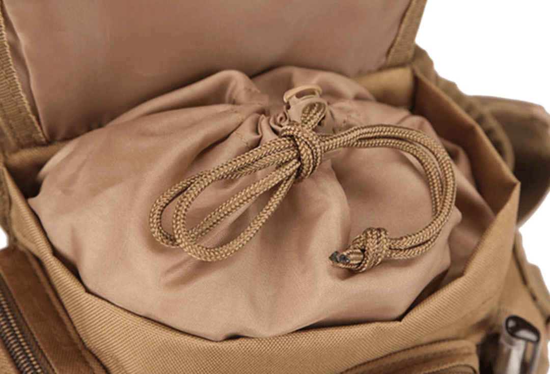 Stylish black hiking thigh bag, a practical accessory for both men and women on adventures