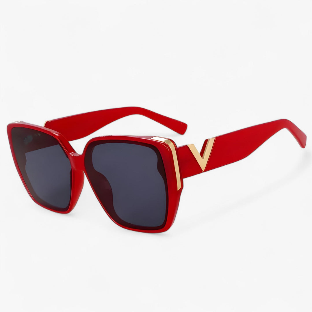 Angular unisex mirrored eyewear, perfect for festival accessories and bold style.