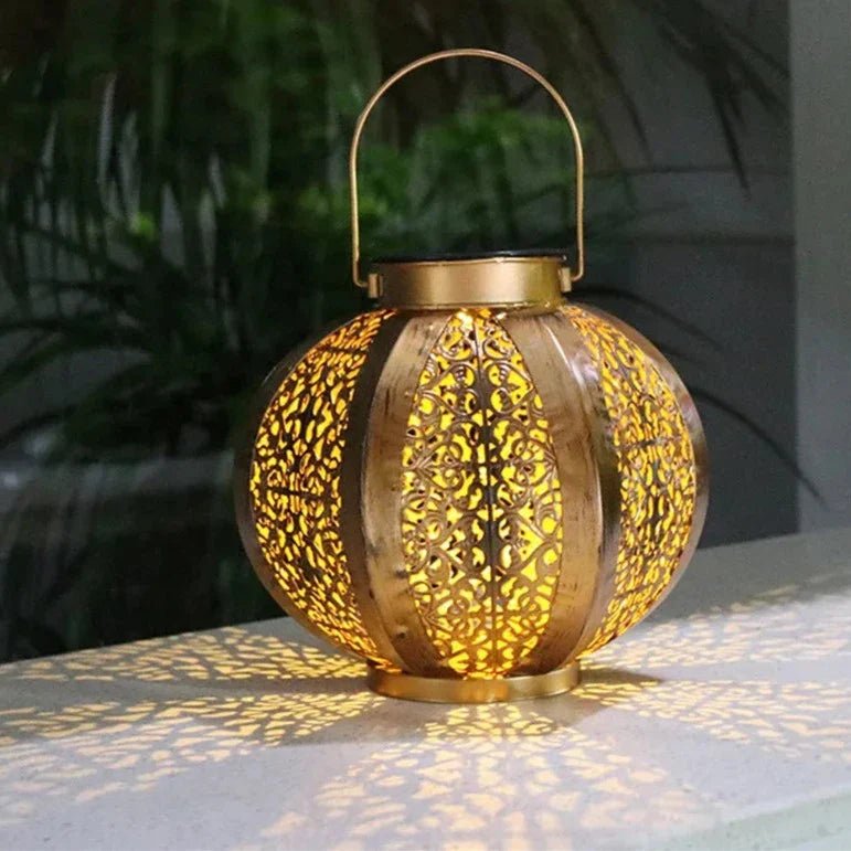 Vintage Solar Art Deco Lantern for Elegant Outdoor Lighting - Lexians
