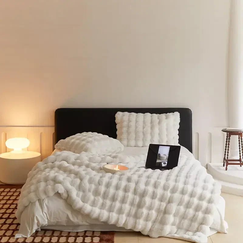 WarmWool Plush Wool Blanket - Ultra Cozy - Lexians