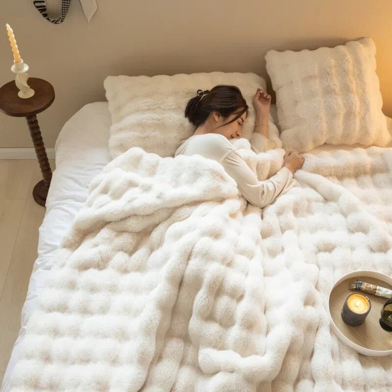 WarmWool Plush Wool Blanket - Ultra Cozy - Lexians