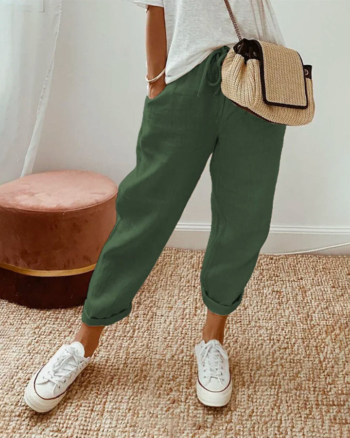 Modern women's comfort pants, offering a sleek style for everyday fashion.