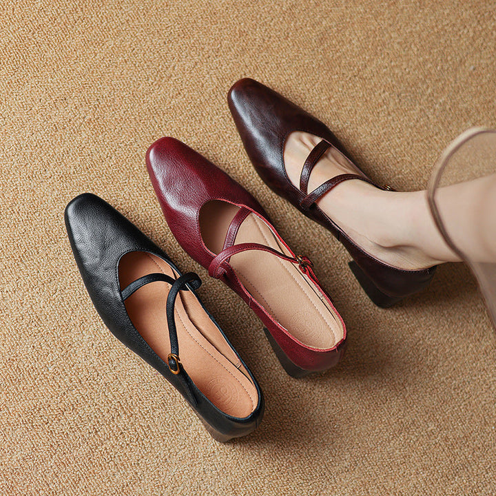 Genuine leather women's pumps in brown, a versatile option with a elegant tapered heel