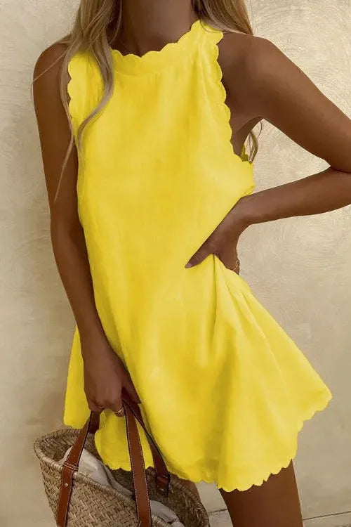 Fashionable women's tailored mini dress, offering a chic and modern versatile short look.