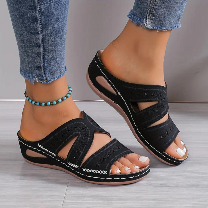 Orthopedic sandals for women: open toe design, provides excellent arch support & comfort.