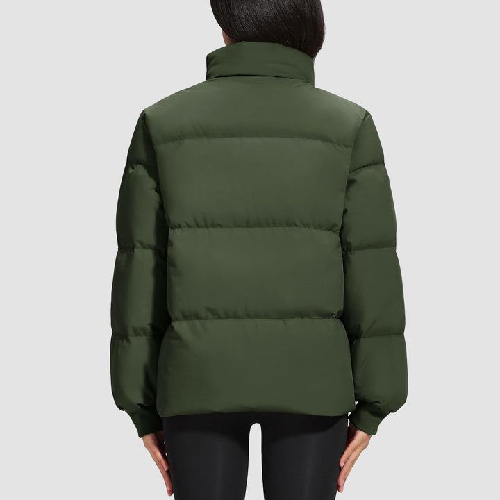 Black women's puffer jacket with inner pockets, practical and warm for winter carry
