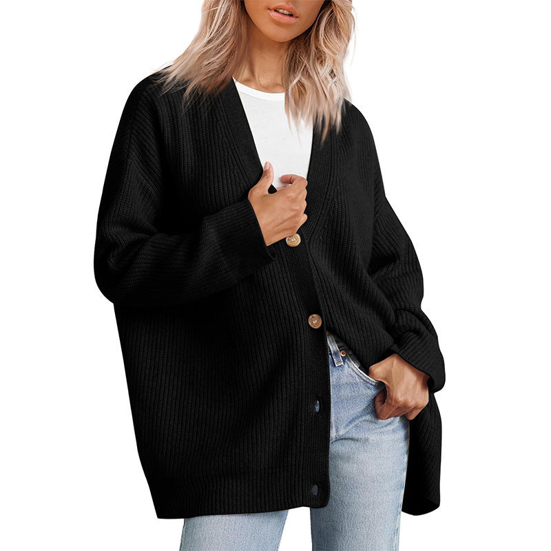 Women's luxurious oversized cardigan, relaxed fit for effortless everyday style & comfort.
