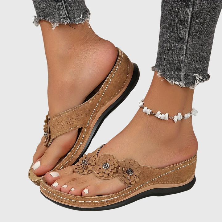 Women's summer beach sandals with orthopedic arch support for all-day comfort.