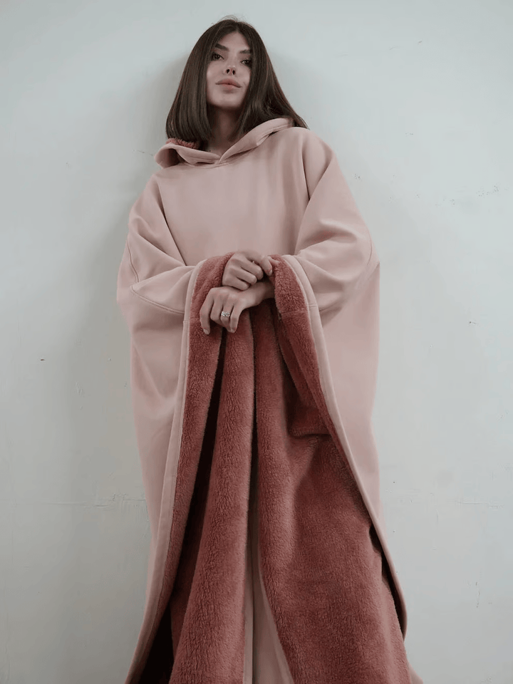Chic women's oversized hoodie, ultimate comfort for relaxed fit fashion.