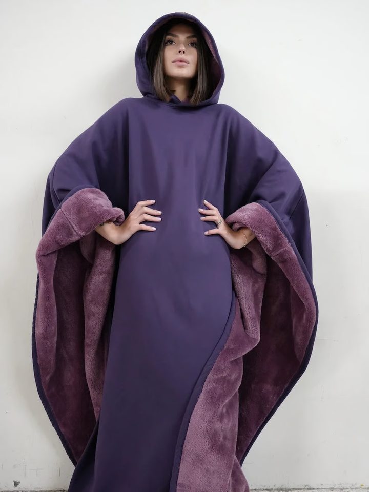 Women's oversized comfort top, calming and cozy for ultimate relaxation.