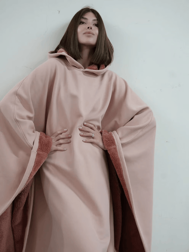 Women's soft oversized sweatshirt, ultimate comfort for casual elegance.