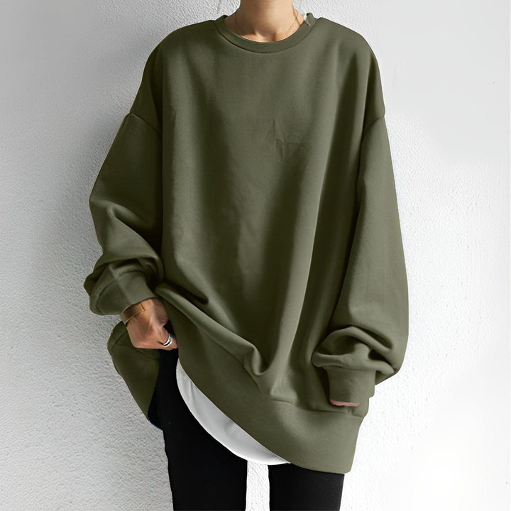 Women's oversized dropped shoulder sweatshirt, a versatile and comfortable loose-fit top.