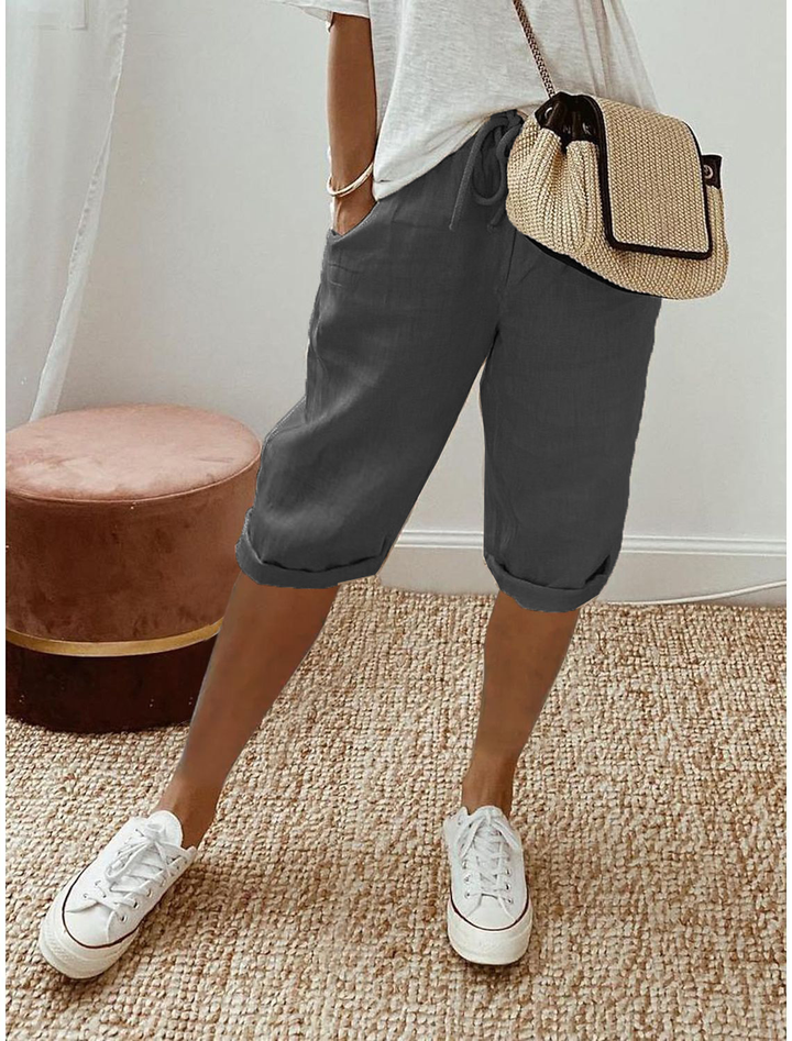 Lightweight women's pull-on capri pants, relaxed fit, elastic waist, ideal for summer comfort.