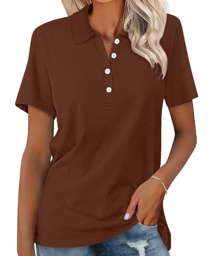 Effortless women's polo shirt, short sleeve, ideal for summer fashion. A comfortable everyday top.