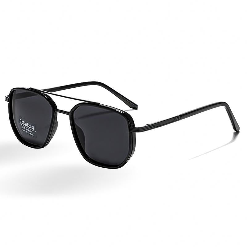Close-up of lightweight Sorano women's polarized sunglasses, featuring scratch-resistant lenses