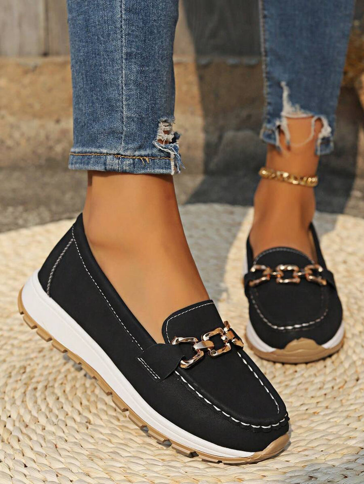 Women's stylish gold chain flatform loafers. Comfortable slip-on round toe shoes for everyday wear.