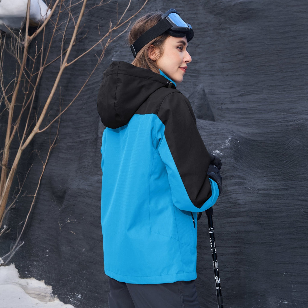 Verona 3-in-1 women's jacket, highlighting the contrast between the outer shell and inner fleece.