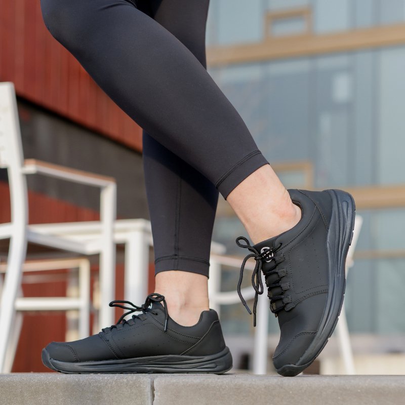 Women's ComfortWear Healthcare Work Shoes - Lexians